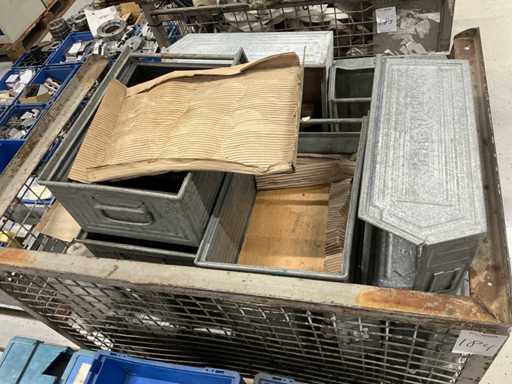 Container pentru încărcătoare