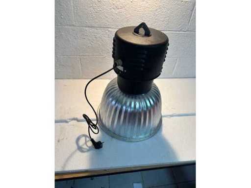 Decorative industrial pendant lights (4x)