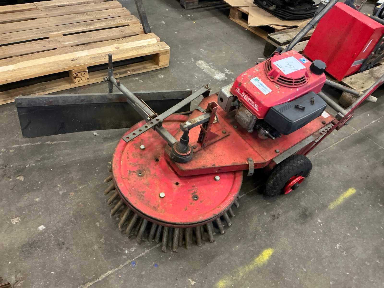 1990 Duks FR Weed Brush