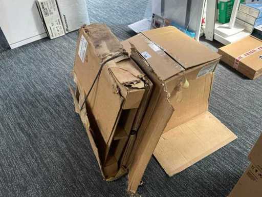 Various floorstand (3x)