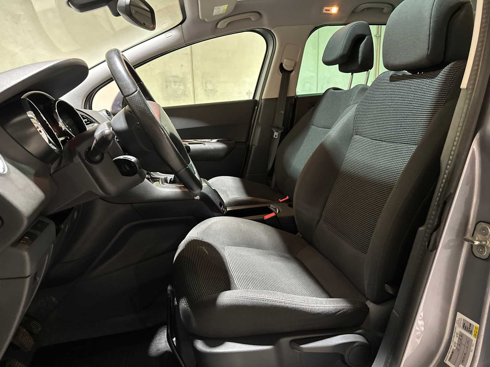 Peugeot 5008 1.2 PureTech Style 5p. 131hp 2015, GL-399-V