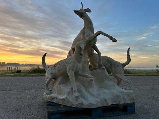 Statuie de gr?din? de vân?toare