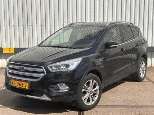 Ford Kuga 1.5 EcoB. Titanio ; XJ-963-V