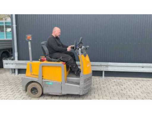 c48040d9-1280-48d0-bd85-dd9e67894756.mp4