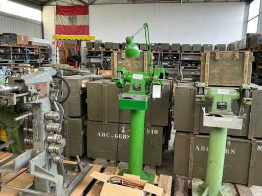 AEG en Makita bankslijpmachine en haakse slijpmachine