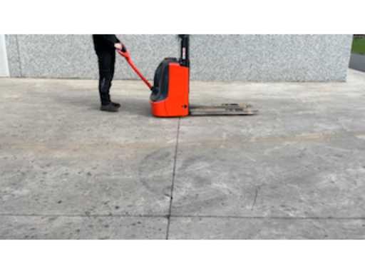 0935c104-8b9d-45b4-8e03-66e202f836b3.mp4