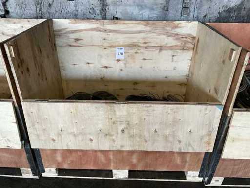 Resti di cavi nella scatola