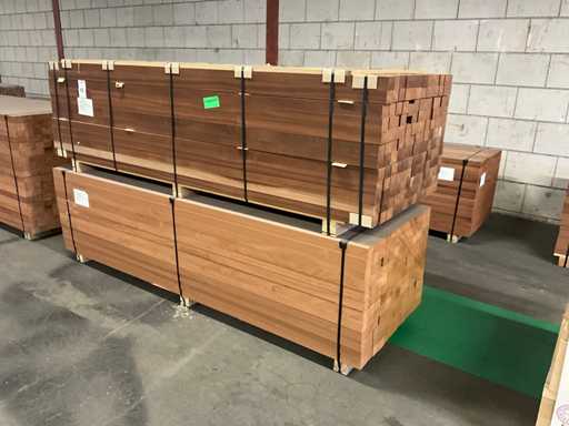 Trave in legno duro (312x)