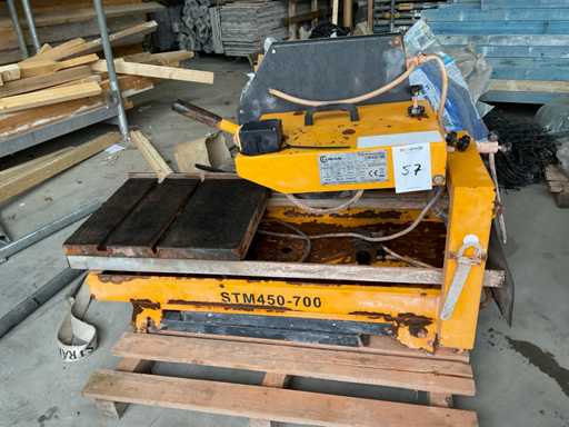Lumag STM-450-700 Steenzaagmachine