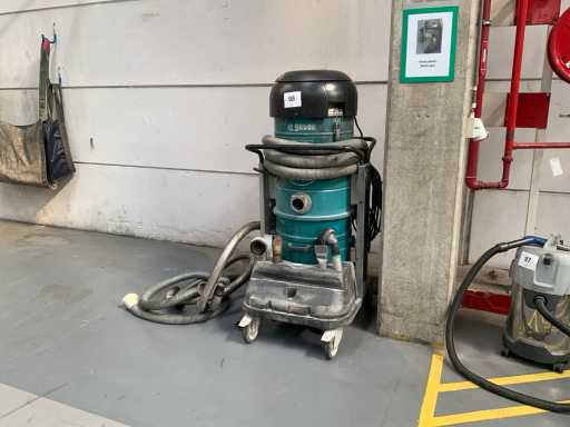 1997 CFM 137/100 aspirateur
