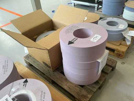 Grinding wheels