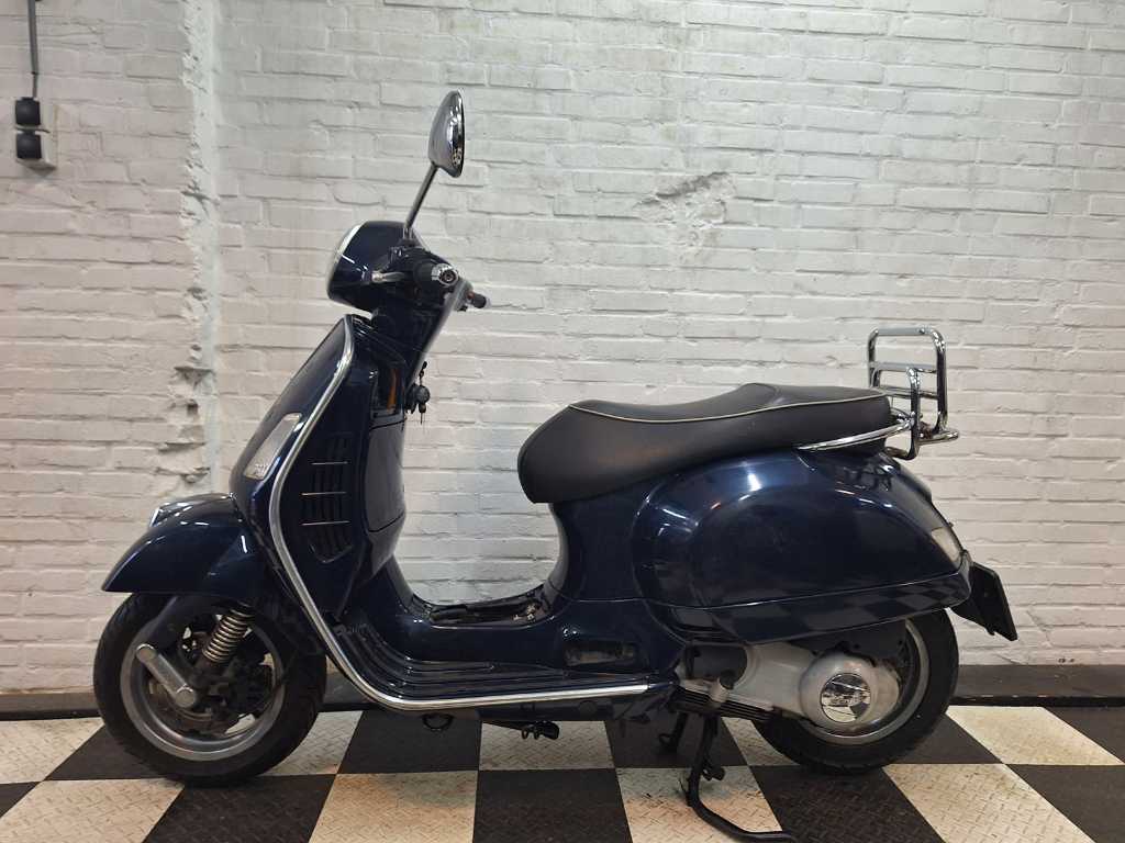 Vespa gts deals 250cc