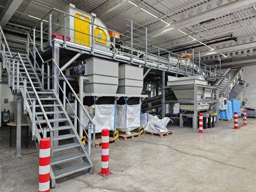 TOMRA - AUTOSORT & INNOSORT FLAKE - Two-stage plastic sorting system with TOMRA AUTOSORT & INNOSORT FLAKE