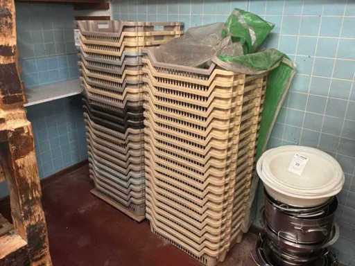 Plastic baskets (45x)