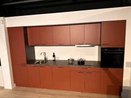 Häcker Concept130 SCALA amarant mat recht keuken