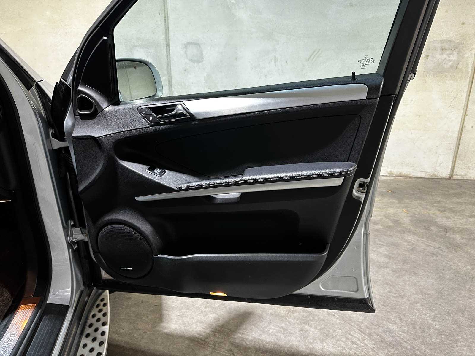 Mercedes-Benz ML350 3.5 V6 272pk 2006 ML-Klasse, XG-979-V