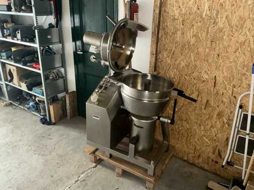 Catering vacuum cutter machine