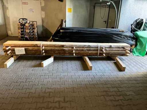 Spruce log trunk / 3.00m long / diameter approx. 46 cm / sawn in 80mm / 4 planks