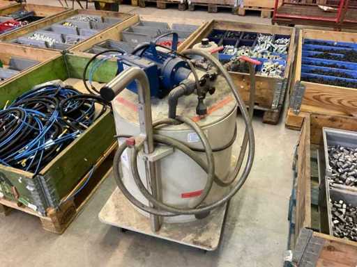 Stockage mobile avec pompe et chauffage