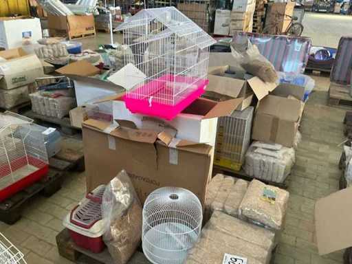 Stock of various accessories for animals