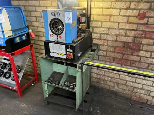 Presse à tuyaux hydraulique Uniflex HM 200 de 1992