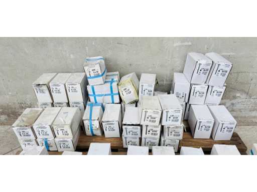 VYNEX – (X45-Boxen) Hinterspannschrauben – verschiedene Durchmesser und Längen