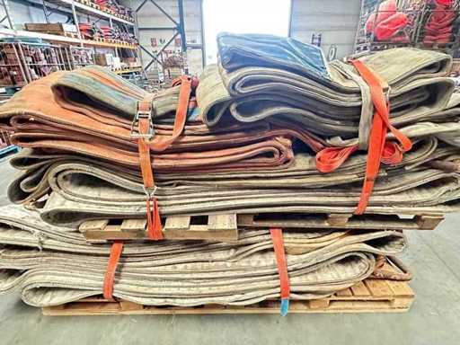 Batch of lifting straps
