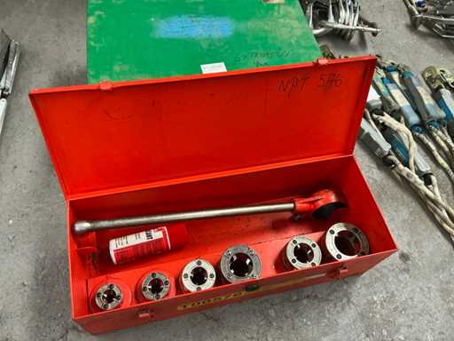 Macchina manuale per filettatura Ridgid