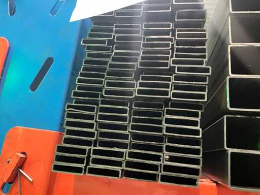 Bare tubes Steel S235JRH KGW pickled (111x)