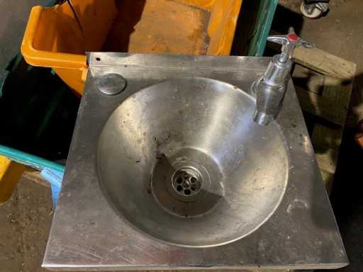 Roestvrijstalen wastafels