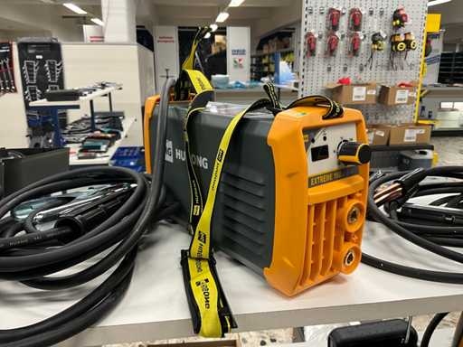 Saldatrice ad elettrodo Hugong Extreme 160III