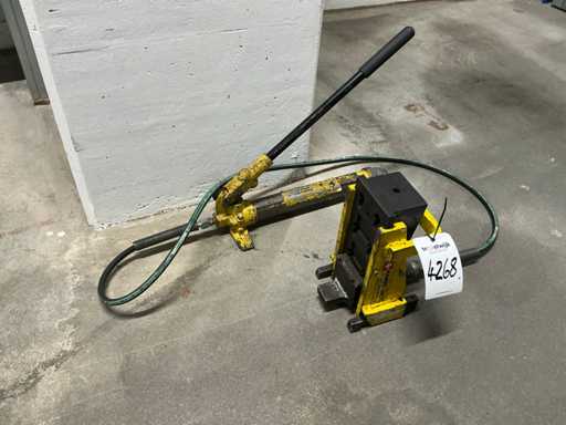 Handy-Jack / Enerpac Hydraulic Jack