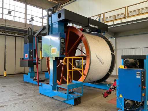 Industrial machinery for the production of submarine cables