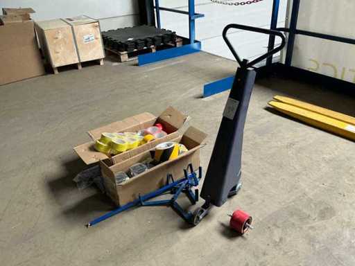 Tape Roller