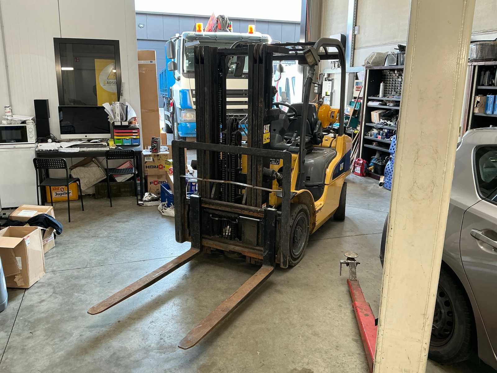 2004 Caterpillar GP25N Forklift