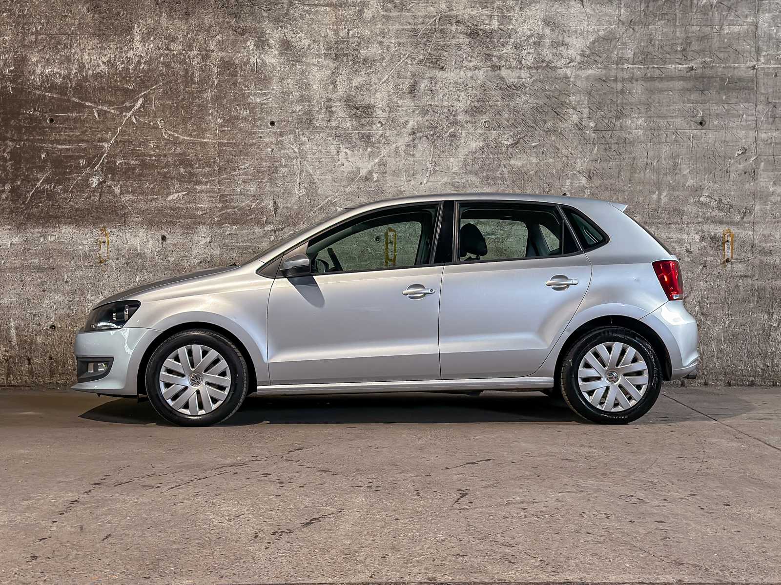 Volkswagen Polo 1.4-16V Comfortline 86pk 2011 (Origineel-NL), 96-RFG-3