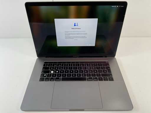 Apple MacBook Pro 15.4", Core(TM) i7 9th Gen, 32 GB RAM, 256 GB NVMe Laptop