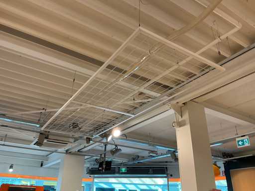 Deckenregal aus Metall