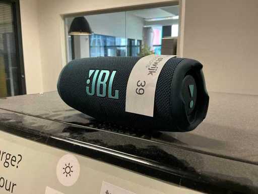 Altoparlante Smart JBL Charge 5