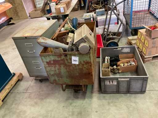 Lot de diverse echipamente