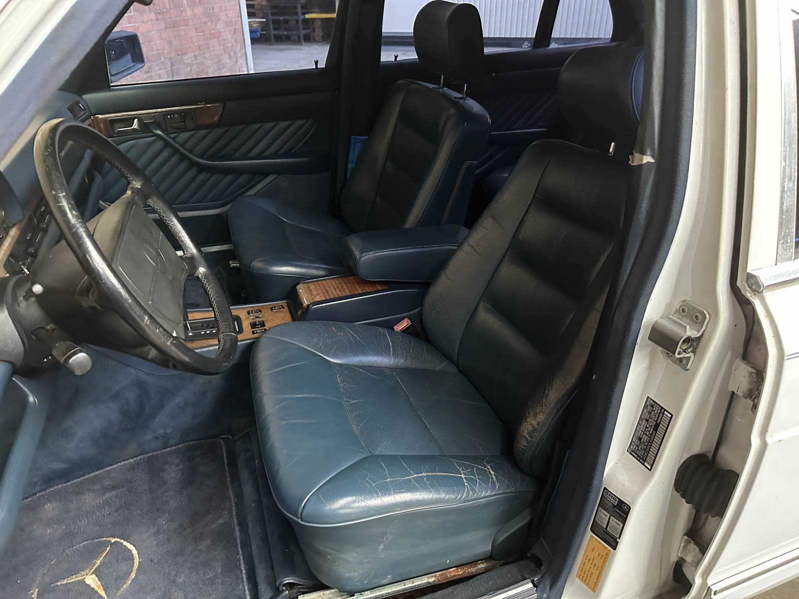 Mercedes-Benz 560 SEL Sedan 4-Deurs 5.6 V8 SOHC 16v 1990 