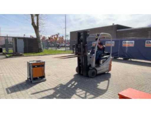 bd7fc028-ece8-44fa-94e4-c53585eaa796.mp4