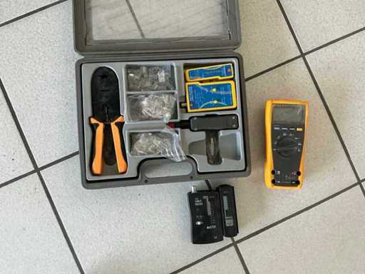 Diverse mașini de măsurat (3x)