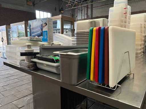 Lotto di articoli per catering e cucina