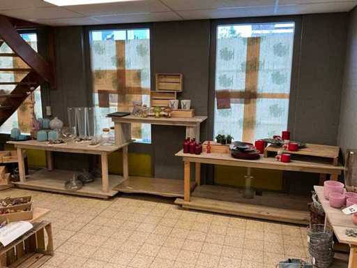 Różne meble sklepowe