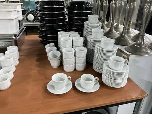 Filiżanki Churchill z podstawkiem (42x)