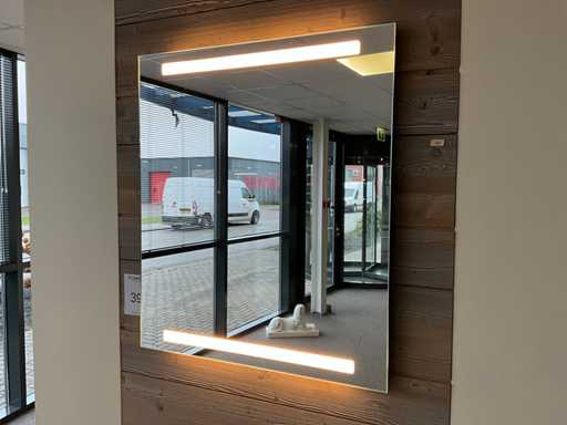 Oglindă de baie cu iluminat