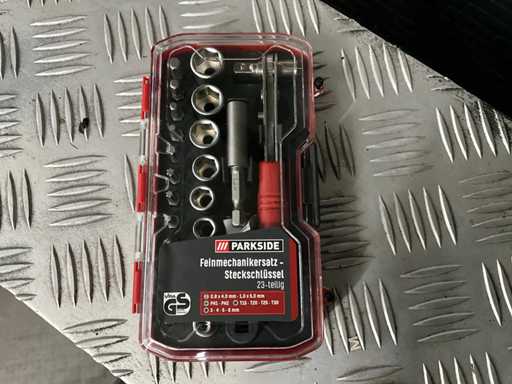 Gniazdo i zestaw bitów Parkside 23-częściowy (10x)