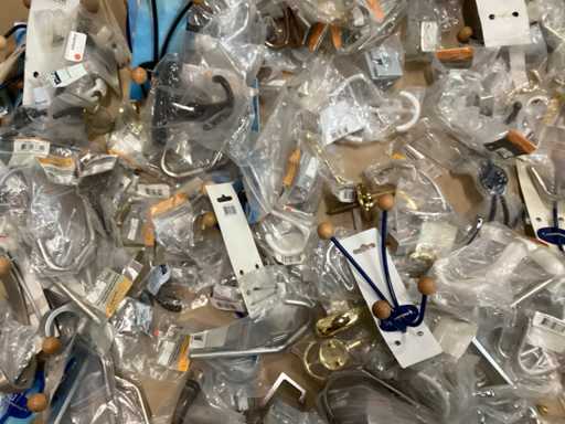 Impresso mix lot coat hooks (170x)