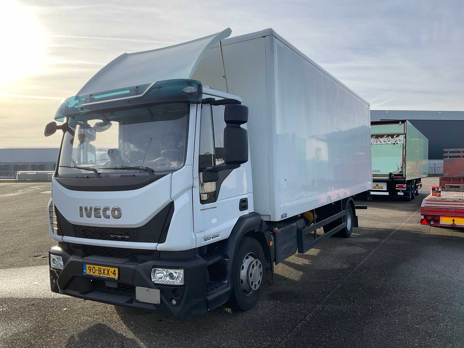 2020 Iveco 120E Truck